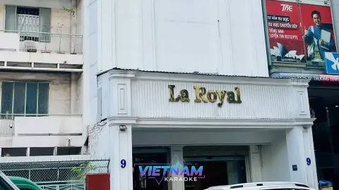 胡志明 La Royal KTV · 照片 3/6