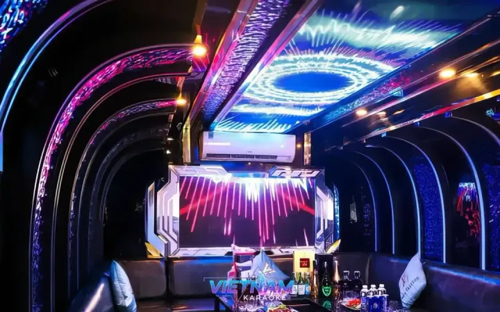 胡志明 One Two KTV