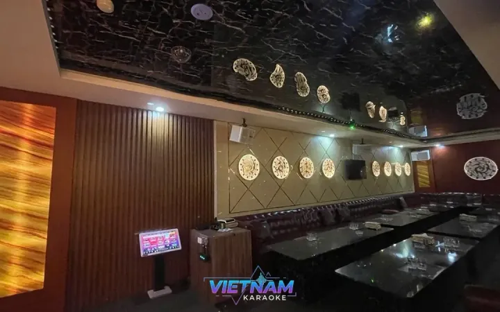 胡志明 Public KTV